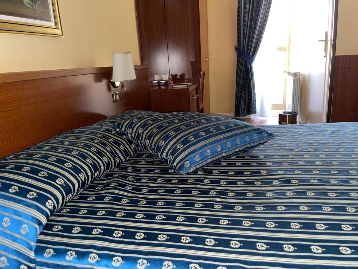 Hotel Fenicia Rzym Zewnętrze zdjęcie