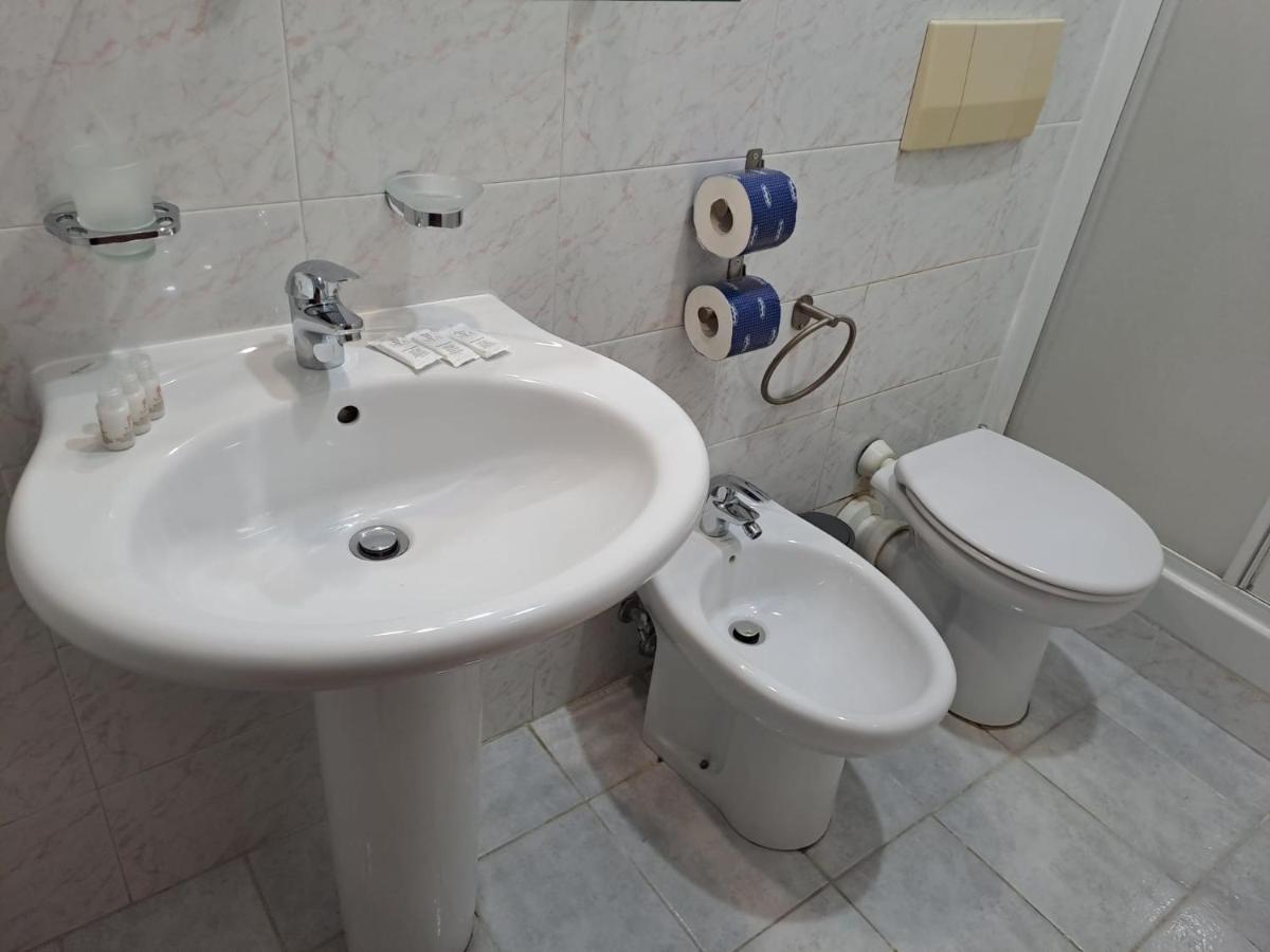 Hotel Fenicia Rzym Zewnętrze zdjęcie