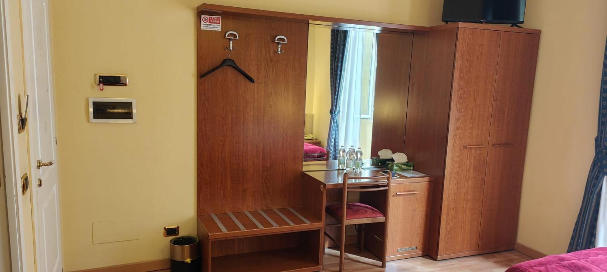 Hotel Fenicia Rzym Zewnętrze zdjęcie